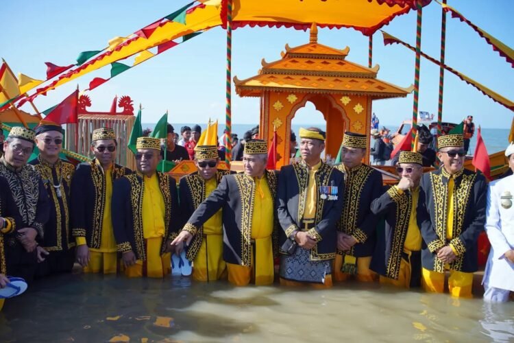 Bupati Wempi Apresiasi Festival Iraw Tengkayu XV, Sebut Budaya Tidung Perekat Identitas Kalimantan Utara