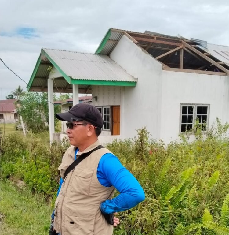 Angin Kencang Terjang Krayan Timur, Camat Marjuni Minta Bantuan Segera bagi Warga Terdampak