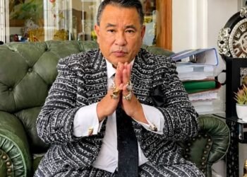 Hotman Paris Sampaikan Permintaan Maaf ke Insan Pers, Akui Khilaf saat Konferensi Pers Kasus Eks Jampidsus