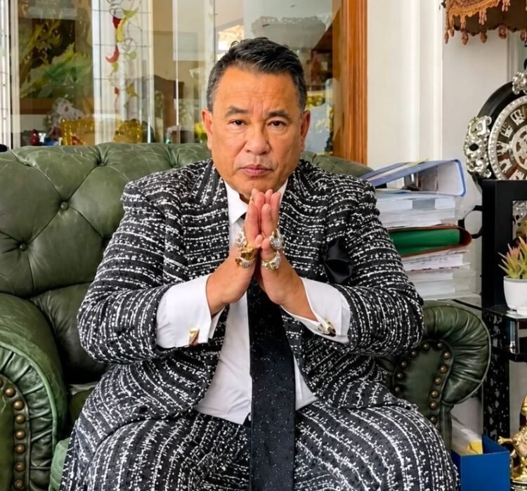 Hotman Paris Sampaikan Permintaan Maaf ke Insan Pers, Akui Khilaf saat Konferensi Pers Kasus Eks Jampidsus