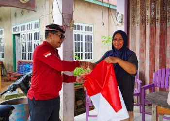 Bendera Dibagikan, Dagangan Diborong: Berkah Kemerdekaan