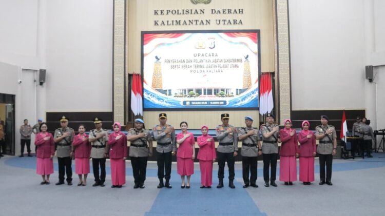 Kapolda Kaltara Pimpin Sertijab, Minta Pejabat Baru Segera Beradaptasi dan Perkuat Pelayanan