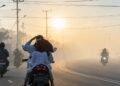 Karhutla Makin Parah, Kabut Asap Selimuti Banjarbaru hingga Ganggu Pengendara