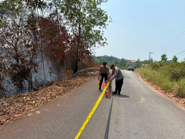 Batu Bara di Bawah Lahan Terbakar, Polisi Khawatirkan Keselamatan Pengendara