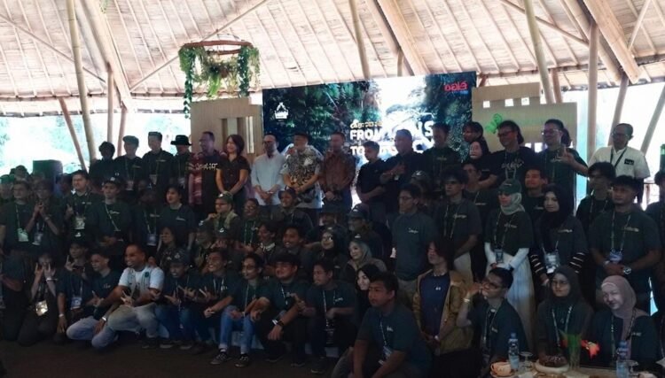 Lewat Lensa, IAPVC 2026 Ajak Warga Solo Kenali Cerita di Balik Kehidupan Satwa