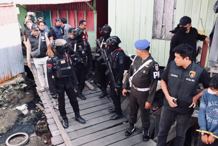 Tujuh Orang Diamankan dalam Operasi Sarang Narkoba di Tarakan, Polisi Sita Sabu