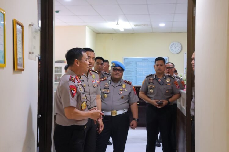 Kapolda Kaltara Turun Langsung Cek Ruangan Kerja, Minta Personel Jaga Kualitas dan Disiplin