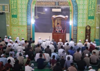 Wakapolda Kaltara Ajak Jamaah Masjid At-Taqwa Jaga Kerukunan dan Keamanan