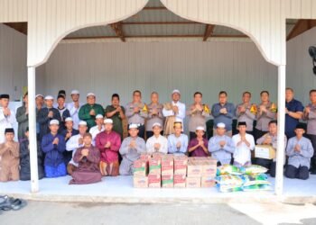 Kapolda Kaltara Serahkan Tali Asih ke Pesantren Alkhairaat, Perkuat Silaturahmi dan Kepedulian