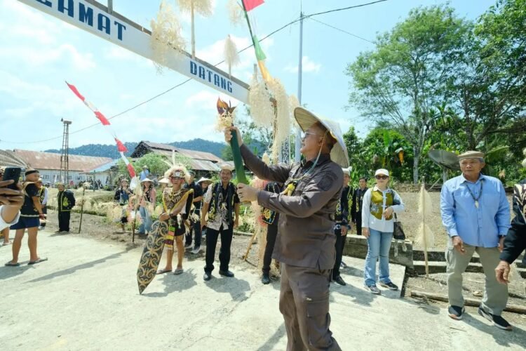 Dua Bangunan Diresmikan, Wempi Mawa Tekankan Pentingnya Menjaga Budaya dan Kerukunan